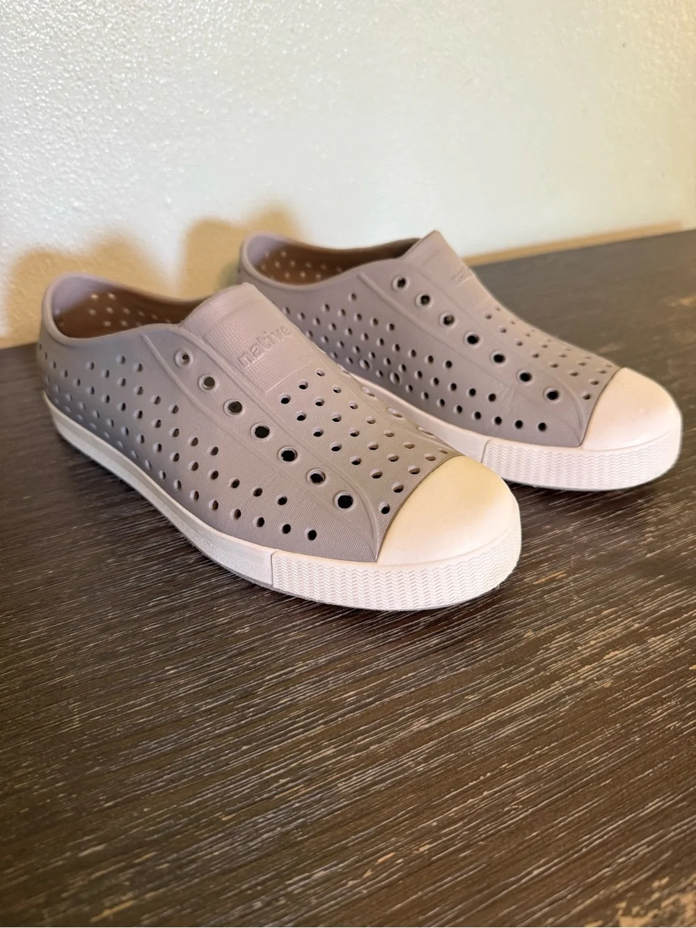 Native Jefferson Gray Slip-On Sneaker Sandals Big Kid Size 4 Outdoor Summer